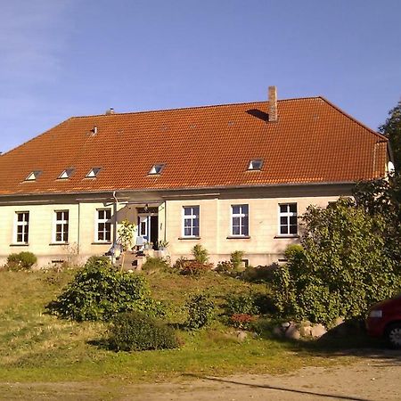 Gutshaus Alt-Jargenow Apartment Alt Jargenow Exterior foto