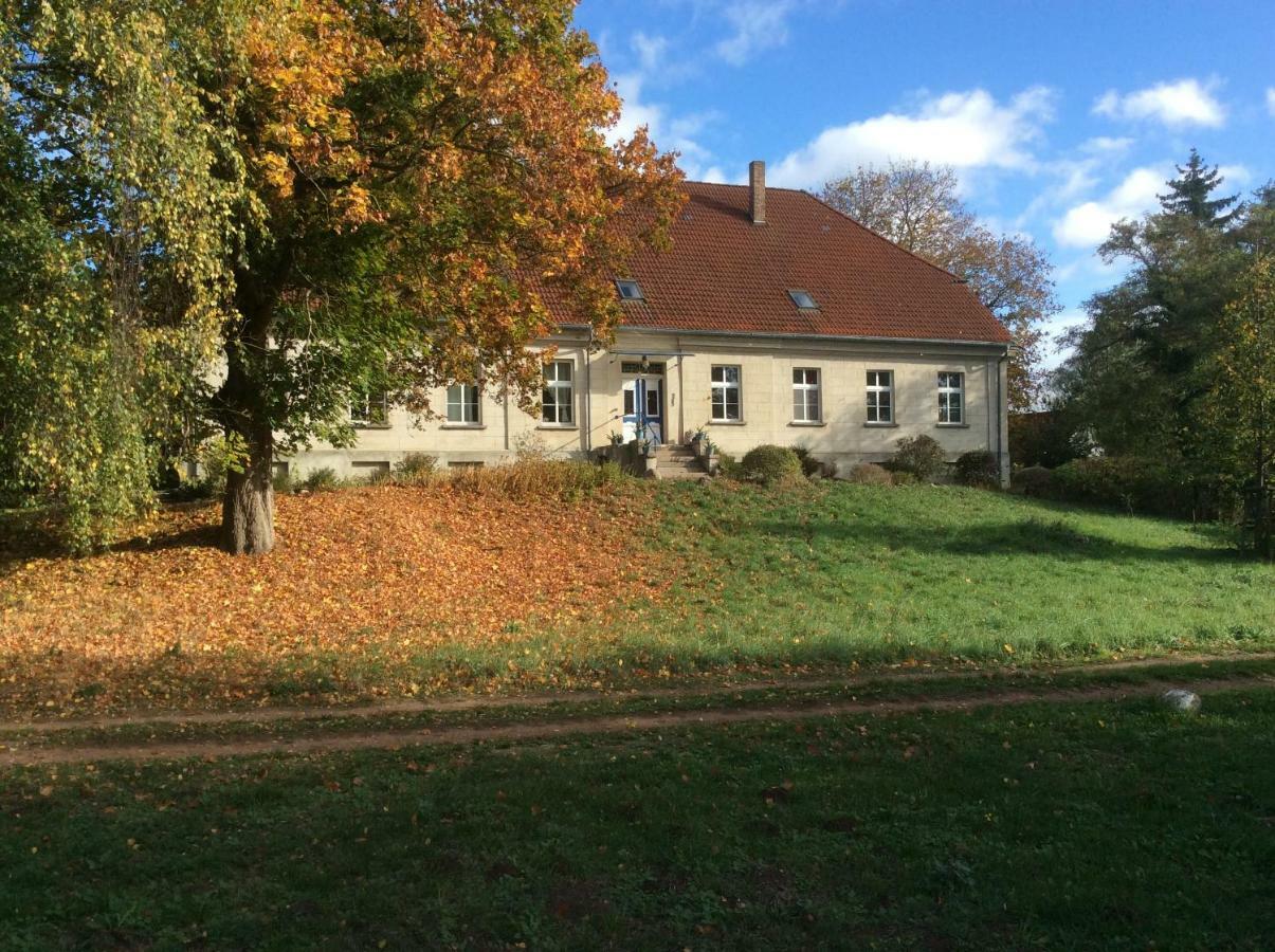 Gutshaus Alt-Jargenow Apartment Alt Jargenow Exterior foto